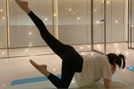 奚梦瑶孕期仅130斤，怀二胎导致全身疼肿，只能靠高难度瑜伽缓解图片