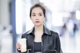 宋茜一身休闲装 躺在机场椅子上 网友：辣眼睛图片