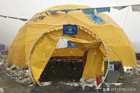 攻顶珠峰！为攀登者捏把汗！队长：7400米以上是未知数……图片