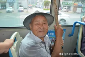 为什么“退休之后不能经常去串门？”一位71岁大爷说出自身经历图片