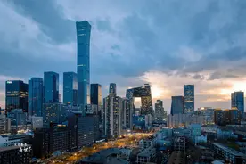 我国旅游收入最高的城市是哪里？年度收入超6千亿，是三亚的10倍图片