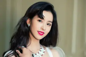 真正优雅精致的女人，出门前包里都有这4个东西，看看你有几样？图片
