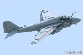 美国海军A-6舰载攻击机图片