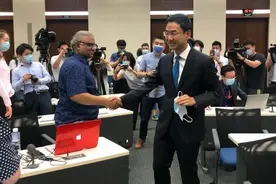 耿爽离任外交部发言人，临别感言：我们后会有期图片