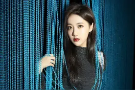 李艺彤 性感优雅写真图片。图片