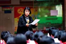 红色教育、苦学精神，张桂梅难以复制的神话图片