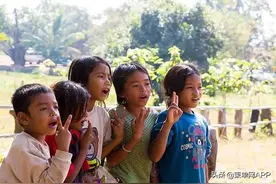 柬政府在鼓励生5胎！而幼女却在揽客...图片