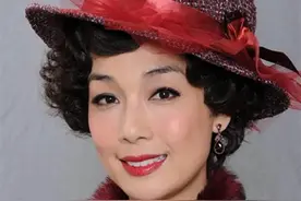 与吴君如弟弟结束10年婚姻，江美仪激动落泪，称独处时会想不开图片
