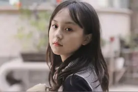 13岁演偶像剧女主，12岁搭遍大咖，高颜值“05花”们也太强了吧？图片