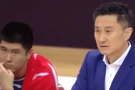 12分复仇首钢！阿联17+8送钉板大帽，收官战广东11胜2负暂列第三图片