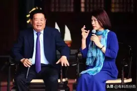 董明珠对曹德旺撒娇，只有在曹德旺面前，才像一个害羞的小姑娘图片