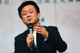 毕福剑的学历，朱军的学历，董卿的学历，都比不上他的学历图片