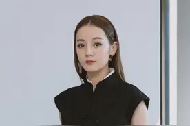 范丞丞刘雨昕连体裤超帅气，热巴金晨又美又飒，陆柯燃时髦个性图片