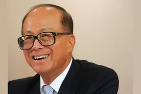 李嘉昭：身为李嘉诚的亲弟弟，李嘉诚为何从来不帮他？图片