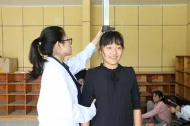 2020年身高标准表发布，1~18岁都可参照，你家娃符合吗？图片