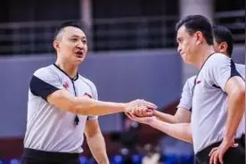 终于对裁判下手了！辽宁队连夜上诉闫军，CBA会出手整治吗？图片