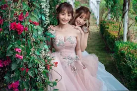 以为是一对25岁的姐妹，34E「呆萌女神」：那是我妈妈图片