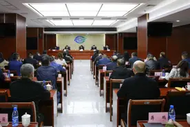 贵阳市轨道集团召开干部大会 宣布王飞同志任职决定图片