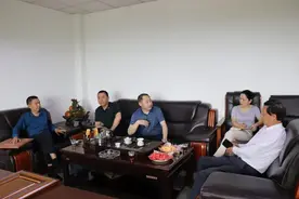 商企互联-商会走访副会长企业湖南红太阳装饰设计有限公司图片