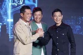 54岁港剧男神“毁容式”近照曝光，他经历了什么？图片