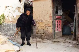 河南8旬奶奶得了重病，3个子女因5万块钱医药费生了矛盾，咋回事图片