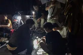 深圳“神秘”夜市，凌晨一点开张，天亮就消失，被称为“鬼市”图片