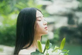 我瞒着所有人爱了你很久图片
