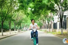 不惧癌症，离异带3娃，把公司做成行业第一，这个女总裁太彪悍了图片