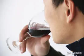 两三天喝次酒，每次晚上喝2两，长期下来，会怎么样？图片