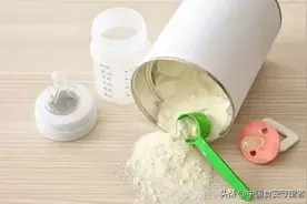 网友投诉美赞臣蓝臻奶粉有异物，商家再三称是消费者没密封好导致！该如何维权图片