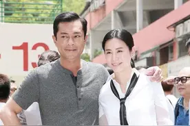 宣萱与古天乐合体亮相，两人同穿基础款简约接地气，看着好登对图片