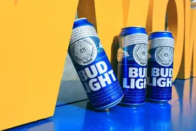 Bud Light百威昕蓝与美宜佳联袂上新图片