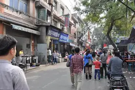 去西安玩你还去回民街吃美食？偷偷告诉你一个西安人常去的小吃街图片