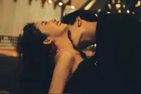 很可的亲亲情头/文案.图片