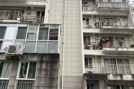 电梯装南面还是北面？福州一小区居民闹矛盾，向海都报求助图片