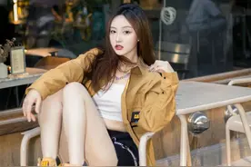 靴子+裙子=初秋“王炸组合”，太好看了图片