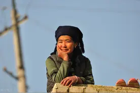 想起小时候那个因家暴跳井的邻居，我到现在都还忍不住心生恐惧图片