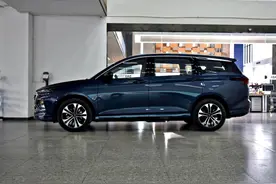 2021年会大火的三台车，最后一款很强，平台先进图片