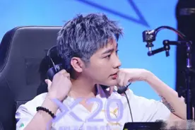 AT当年替补心酸,调侃久诚收钱演,痛斥其太菜被单杀让九尾镜头签名图片