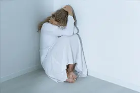 我害了亲姐姐，我想尽办法去补救，这种家庭的我们就无法享受快乐图片