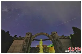 凌晨，有流星划过衡阳夜空，你许愿了吗？图片