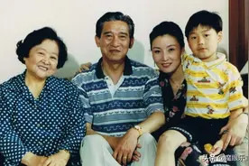 《夺子战争》24年后重播，三位老戏骨作古，朱茵自嘲年轻时演坏人图片