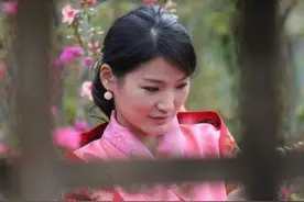 不丹国王前女友耍心机，不小心晒出亲密照，佩玛王后如何优雅反击图片