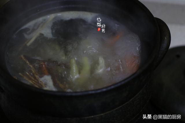 花胶五指毛桃煲鸡汤的做法 2026年花胶五指毛桃汤功效