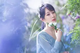 杨紫忘记妈妈生日，张萌就凌晨发短信道歉，张艺兴喜提拖拉机证图片