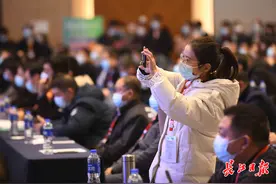 刚刚，武汉签约超800亿元，全球第一支试管藕亮了图片