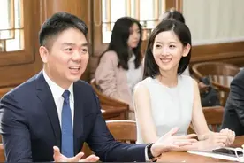 奶茶妹妹颜值崩了？近照曝光皱纹明显眼袋深重，被指越来越苍老图片