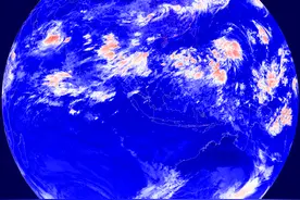 太空视角看立秋节气的地球：晨昏线倾向北半球，我国仍然炎热图片