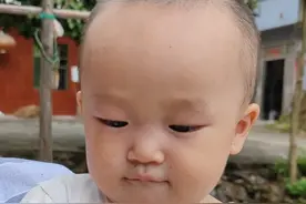 宝宝高烧，家长们怎样有效的应对？图片