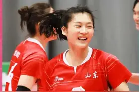 关键局一传崩盘，江苏女排小花憾负山东无缘决赛图片